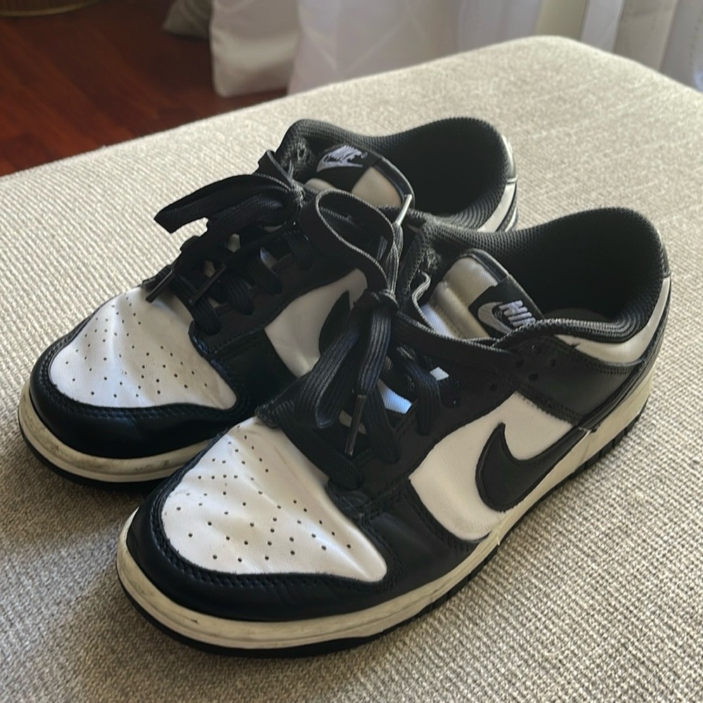 Nike Panda Dunks